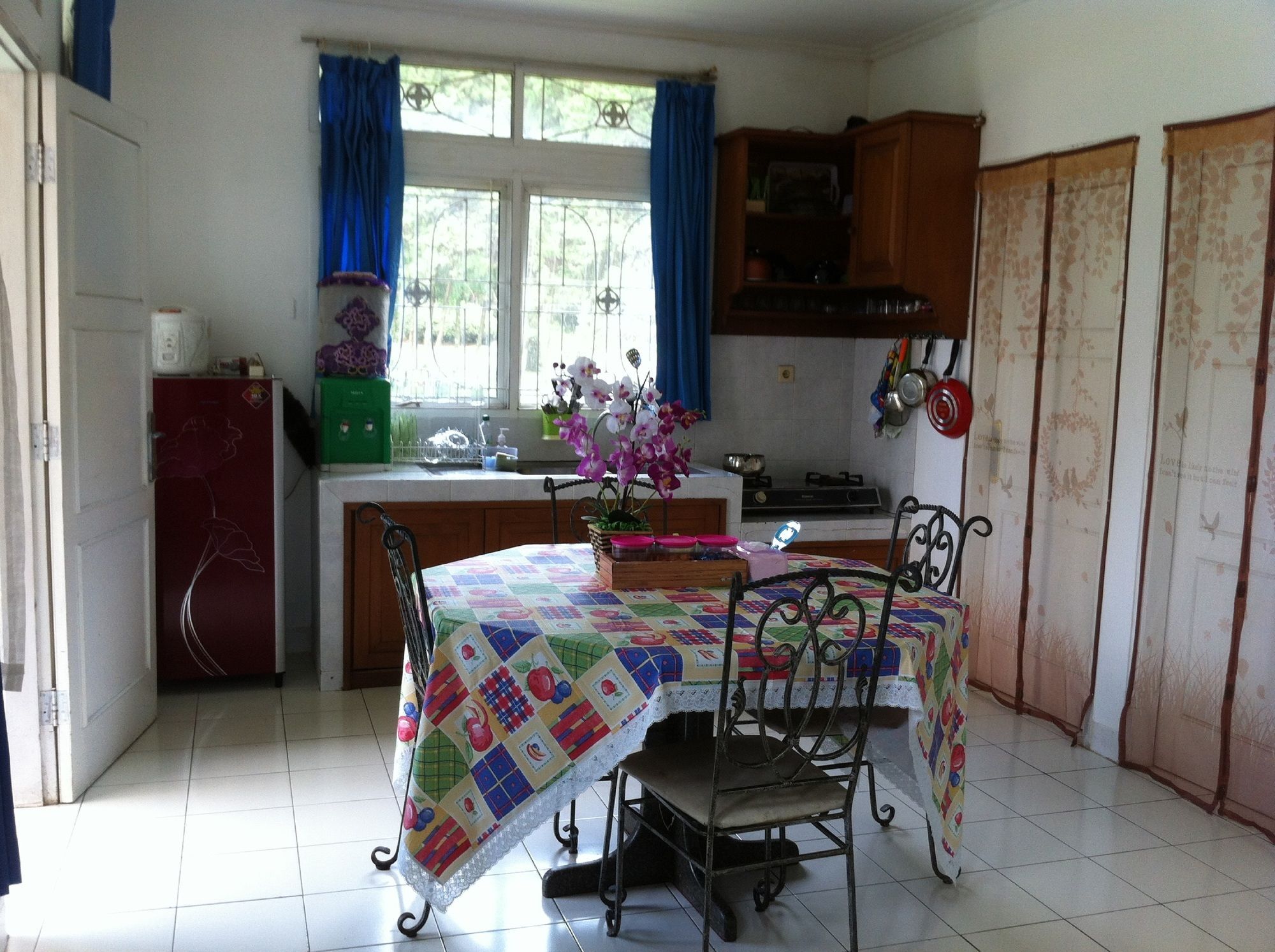 Villa Bukit Danau Lot 12 Cipanas  Eksteriør bilde